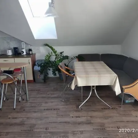 Gina's Wg